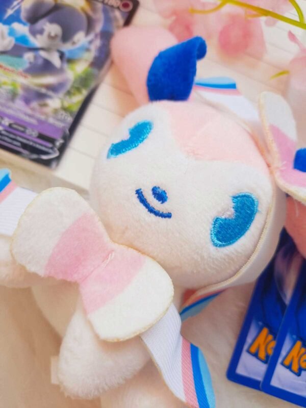Peluche_suave_pequeno_pokemon_sylveon_para_comprar_en_bogota_cerca
